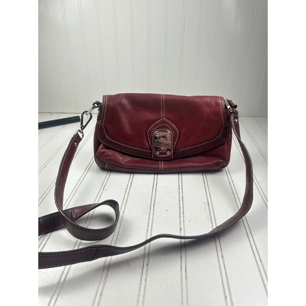 Sophia Caperelli Vintage Y2K 2000's Red Genuine Leather Small Shoulder Handbag - Picture 9 of 14
